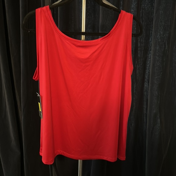 Slim Factor Tank - Picture 2 of 5